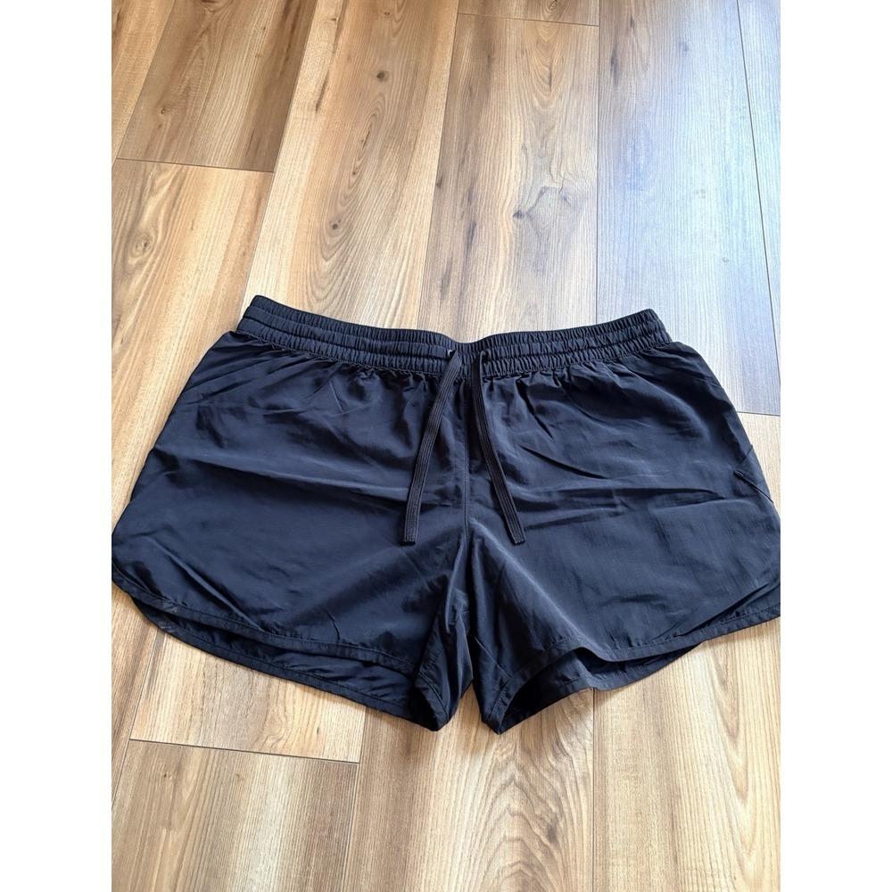 Columbia Women's XL Running Hiking Shorts Black Nylon Phone pocket Drawstring 4"